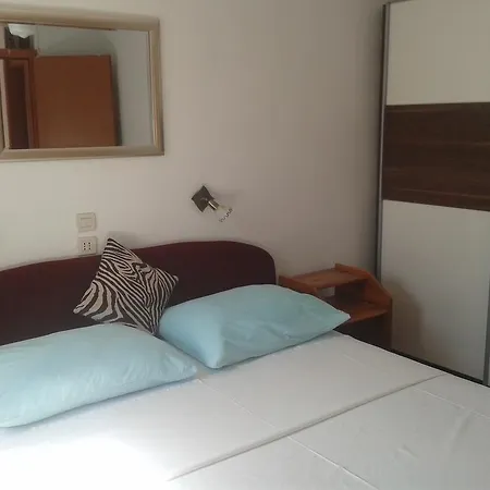 Apartments Misini Dvori Stomorska Room photo