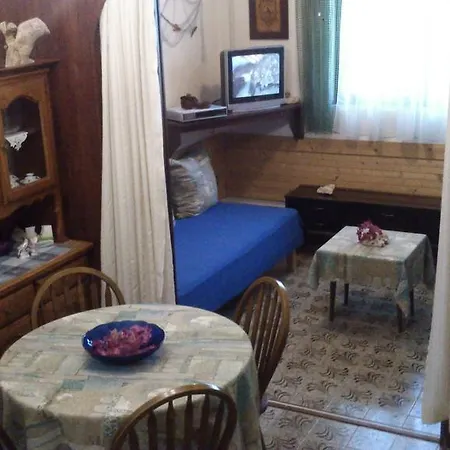 Apartments Misini Dvori Stomorska Room photo