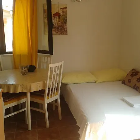 Apartments Misini Dvori Stomorska Room photo